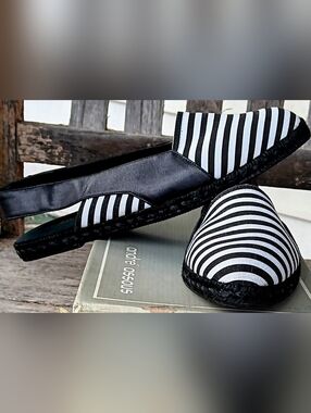 André Assous Canvas & Leather Slingback Flats~Size 7 1/2~Black & White Stripes